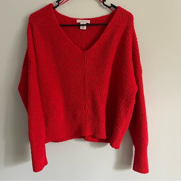 Sincerely Jules Red V Neck Fuzzy Long Sleeve Cropped Sweater - Picture 1 of 4